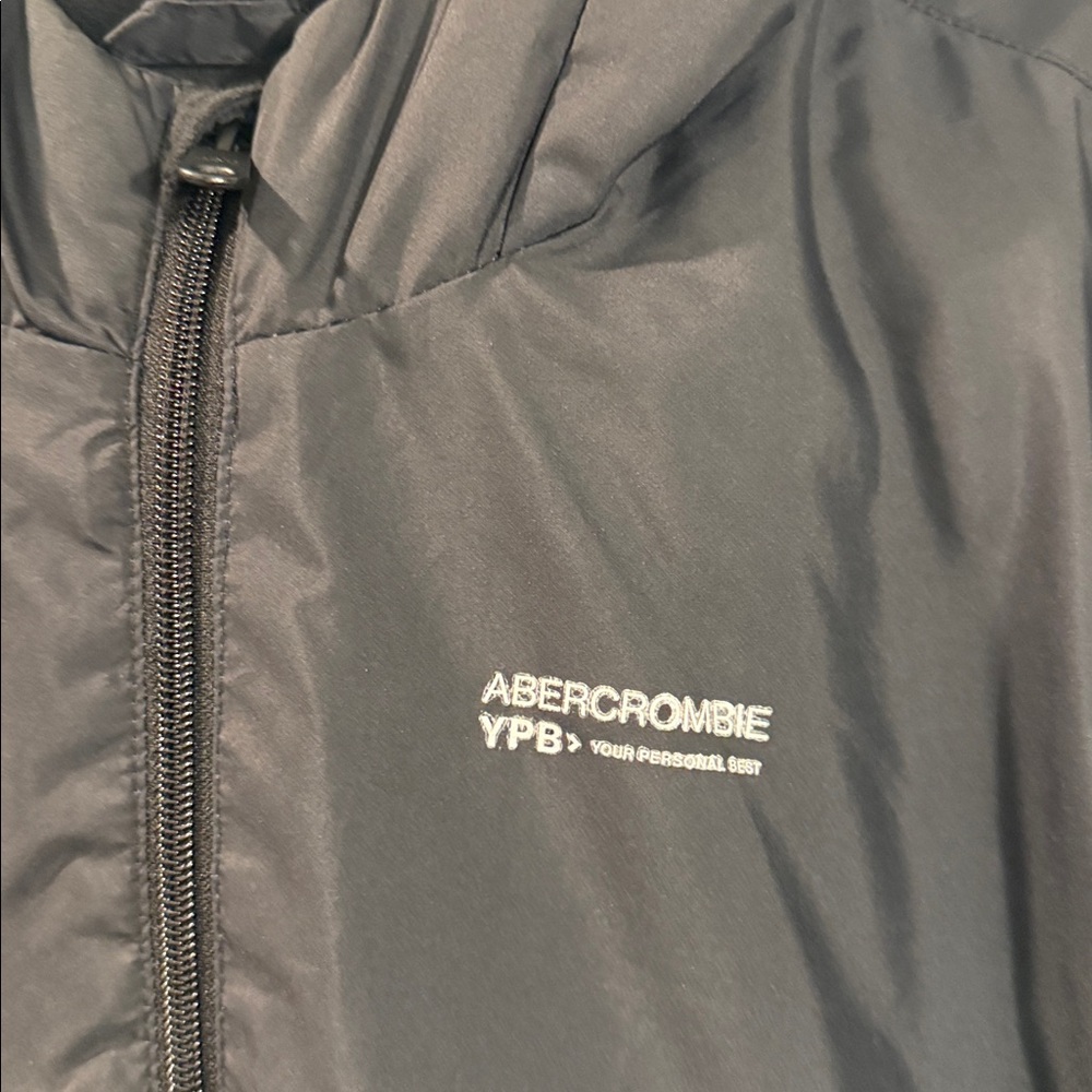 Abercrombie and Fitch YFB puffer - Picture 2 of 5